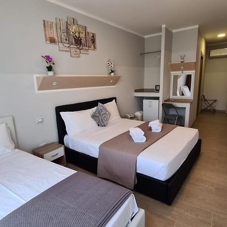 Atico Hotel Desenzano del Garda Ngoại thất bức ảnh