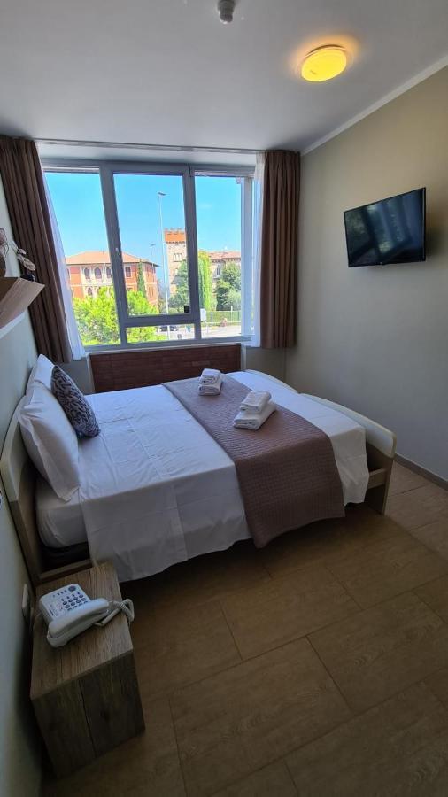 Atico Hotel Desenzano del Garda Ngoại thất bức ảnh